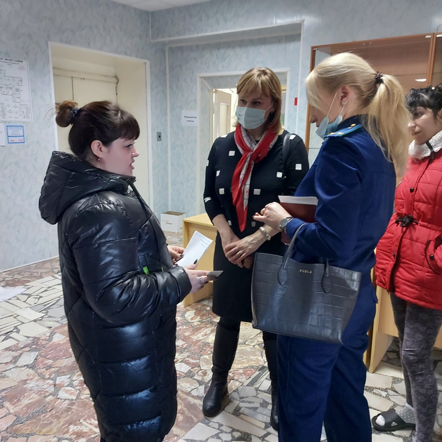 Пензенский омбудсмен Елена Рогова посетила пункты временного размещения эвакуированных жителей ЛНР И ДНР